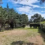 Κάμπινγκ Zecamping 3 Anime Avec Club Enfant Toboggans Restaurant Et Piscine Fabrezan