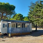 Zecamping 3 Anime Avec Club Enfant Toboggans Restaurant Et Piscine