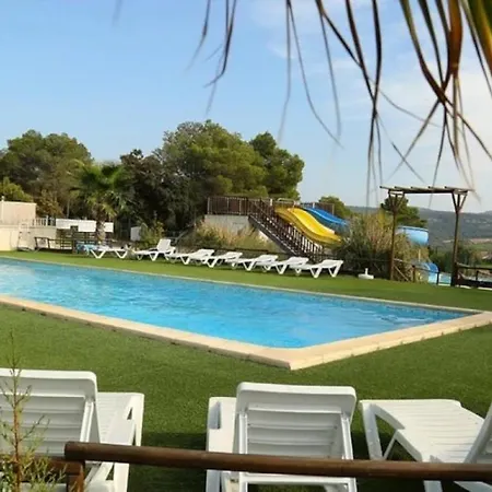 Zecamping 3 Anime Avec Club Enfant Toboggans Restaurant Et Piscine 캠프장 Fabrezan