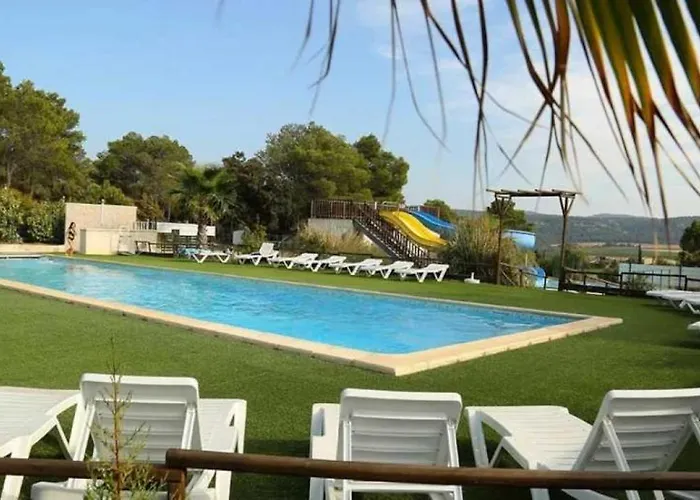 Zecamping 3 Anime Avec Club Enfant Toboggans Restaurant Et Piscine אתר קמפינג 3*