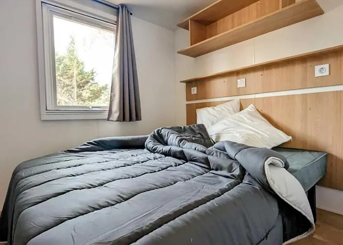 Campingplatz Zecamping 3 Anime Avec Club Enfant Toboggans Restaurant Et Piscine 3*
